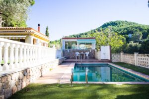 ESPACIO, LUZ Y TRANQUILIDAD EN MÁS 3.500 M² EN L’ALEIXAR