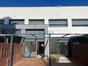 ESPECTACULAR ADOSADO EN ALQUILER EN VILA-SECA