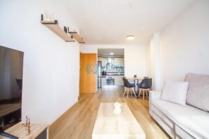 PISO LUMINOSO CON PISCINA Y PARKING EN LA POBLA DE MAFUMET