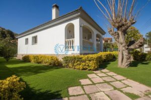 CASA DE UNA SOLA PLANTA EN CALAFELL